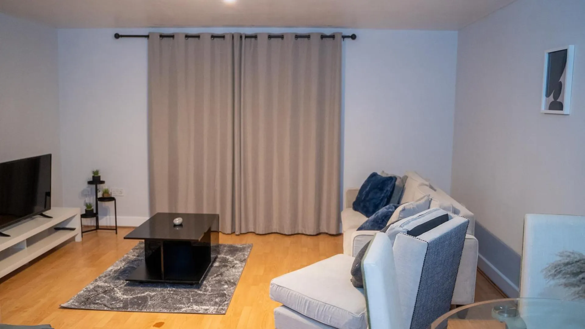 לונדון Cozy 1 Bed In Canary Wharf - Near Excel & Greenwich With Gym Acces דירה